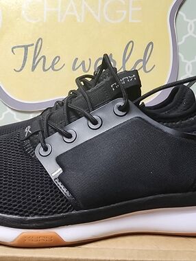 KURU Atom Lightweight Black And White Athletic Sneaker Women Plantar Fasciitis